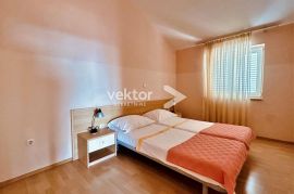 Premantura, aparthotel s 13 apartmana, Medulin, Propiedad comercial