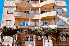 Premantura, aparthotel s 13 apartmana, Medulin, Commercial property