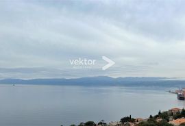 Pećine, uredan obiteljski stan s pogledom na more, Rijeka, شقة