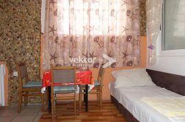 Selce, primorska kuća za investiciju, Crikvenica, House