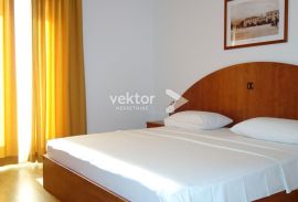 Novalja, hotel s uhodanim poslom, Novalja, Propiedad comercial