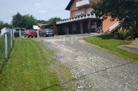 Hrašćina, Maretić, 120.000 m2 s kućom i garažom, Hrašćina, Haus