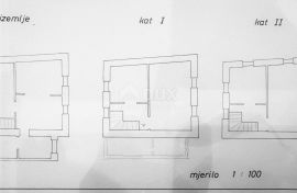 MALI LOŠINJ, CENTAR- Kuća za adaptaciju 90 metara od mora!, Mali Lošinj, Ev