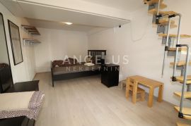 Zagreb - Sesvete, kuća 235 m2, 2 stambene jedinice, Sesvete, House