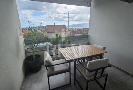 Prodaja moderno uređenog stana na Srdočima 1S+DB  44.91 M2M2, Rijeka, Daire