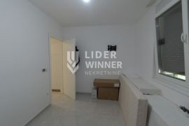 Stan na top lokaciji ID#121967, Zemun, Appartement