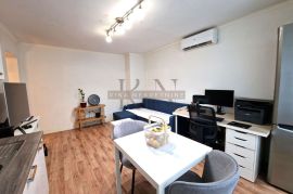 ZAGREB-REMETINEČKI GAJ-34M2,2S,KOMPLETNO ADAPTIRAN I NAMJEŠTEN, Novi Zagreb - Zapad, Appartement