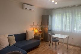 ZAGREB-REMETINEČKI GAJ-34M2,2S,KOMPLETNO ADAPTIRAN I NAMJEŠTEN, Novi Zagreb - Zapad, Flat