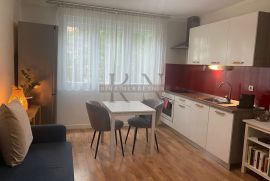 ZAGREB-REMETINEČKI GAJ-34M2,2S,KOMPLETNO ADAPTIRAN I NAMJEŠTEN, Novi Zagreb - Zapad, Wohnung