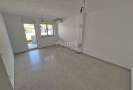 ISTRA, PULA- Dvosobni stan u prizemlju + vrt!, Ližnjan, Appartement