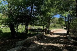 MOŠĆENICE - OKOLICA, vila sa bazenom na zemljištu od 8097 m2, Mošćenička Draga, Haus