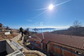 MOŠĆENICE - OKOLICA, vila sa bazenom na zemljištu od 8097 m2, Mošćenička Draga, Casa