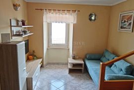 BAŠKA-OTOK KRK!!!APARTMAN 50 M2 1. RED DO MORA!!!PRILIKA!!!, Baška, Ev