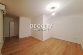 Čukarica, Banovo brdo, Nodilova , 3.0, 120m2, Čukarica, Apartamento