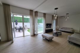 Lux novogradnja, Dedinje Beli Dvor 220m2, Savski Venac, Appartment