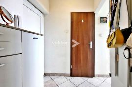 Donja Vežica, uredan 1-soban s pogledom na more, Rijeka, Apartamento