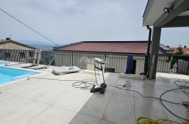 OPATIJA, BREGI - samostojeća kuća 180m2 s panoramskim pogledom na more + okućnica 600m2, Matulji, Maison