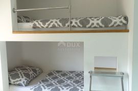 OTOK KRK - Hostel sa 18 soba i restoranom 250 m od mora, Krk, Commercial property