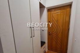 Novi Sad, Sajam, Trg 1. maja, 2.0, 54m2, Novi Sad - grad, Wohnung