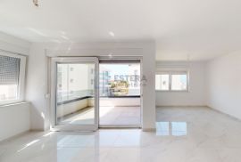 PRODAJA apartman Novalja 75,50 m2, prodaja, 350m od mora, bazen, Novalja, Flat