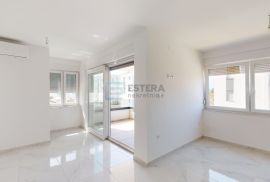 PRODAJA apartman Novalja 67,22 m2, prodaja, 350m od mora, vrt, bazen, Novalja, Διαμέρισμα