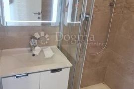 LUKSUZAN APARTMAN PORED MORA U POVLJANI, Povljana, Appartamento