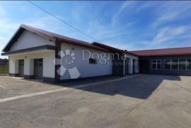 PROIZVODNO-SKLADIŠNA HALA, Karlovac, Commercial property