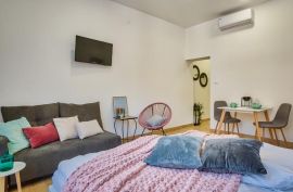 Četiri studio apartmana u blizini Arene, centar Pule, Pula, Διαμέρισμα