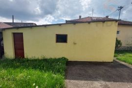 Obiteljska kuća s poslovnim prostorom - Mirkovci, Vinkovci, Дом