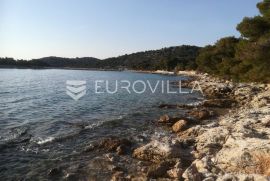 Otok Murter, prodaja zemljišta 1.295 m2, prvi red do mora, Murter, Tierra