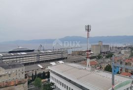RIJEKA, CENTAR - stan 93m2 panoramski pogled na more i grad, Rijeka, Flat