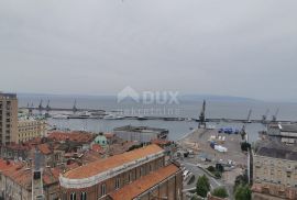 RIJEKA, CENTAR - stan 93m2 panoramski pogled na more i grad, Rijeka, Appartamento