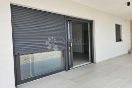 Apartman u Tribunju- USELJIVO, Tribunj, Διαμέρισμα