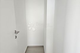 Apartman u Tribunju- USELJIVO, Tribunj, Apartamento