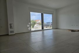 Apartman u Tribunju- USELJIVO, Tribunj, Appartamento