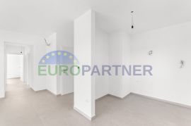 Stan u prizemlju s vrtom, 1km od mora, Poreč okolica, Poreč, Appartement