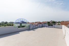 Stan u prizemlju s vrtom, 1km od mora, Poreč okolica, Poreč, Appartement