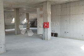 Poslovni prostor u samom centru Velike Gorice, Velika Gorica, Εμπορικά ακίνητα