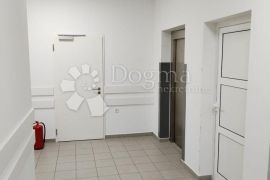 Poslovni prostor u samom centru Velike Gorice, Velika Gorica, Commercial property