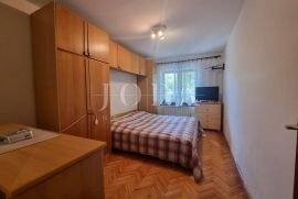 CRIKVENICA, trosobni stan u širem centru grada, Crikvenica, Appartement