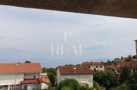 POBRI-OPATIJSKA RIVIJERA, LUKSUZNA KUĆA U NIZU, 165 m2, OKUĆNICA I PARKING, Opatija - Okolica, Maison