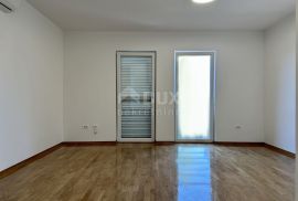 ISTRA, UMAG - 2S+DB, opremi i useli!, Umag, Appartamento