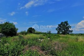 ISTRA, ROVINJ, OKOLICA - Građevinsko zemljište 1458 m2 sa otvorenim pogledom na prirodu, Kanfanar, Land