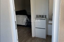 NOVI VINODOLSKI- stan, 74 m2, 2s + db, 50 m od mora!!!, Novi Vinodolski, Wohnung