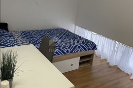 NOVI VINODOLSKI- stan, 74 m2, 2s + db, 50 m od mora!!!, Novi Vinodolski, Appartment