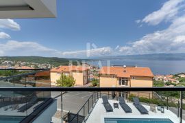 SNIŽENO-Vrbnik prekrasna vila sa bazenom 160 m2,pogled na more, Vrbnik, Σπίτι