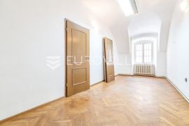 Zagreb, Gornji grad, Markov trg, poslovni prostor/stan NKP 73 m2, Zagreb, Flat