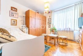 Zagreb, Stenjevec, dvoetažni stan u obiteljskoj kući 149 m2, Zagreb, Flat