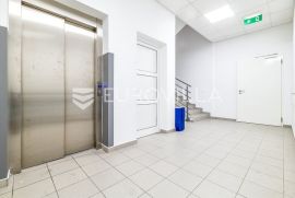 Velika Gorica, centar, poslovni prostor 300 m2, Gewerbeimmobilie