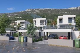 Kaštela, urbana vila s bazenom i pogledom na more, Kaštela, Haus